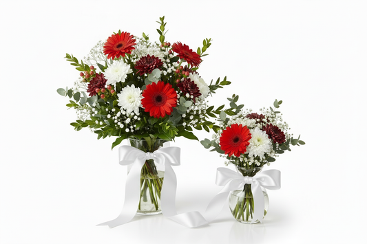 Två buketter med vita band